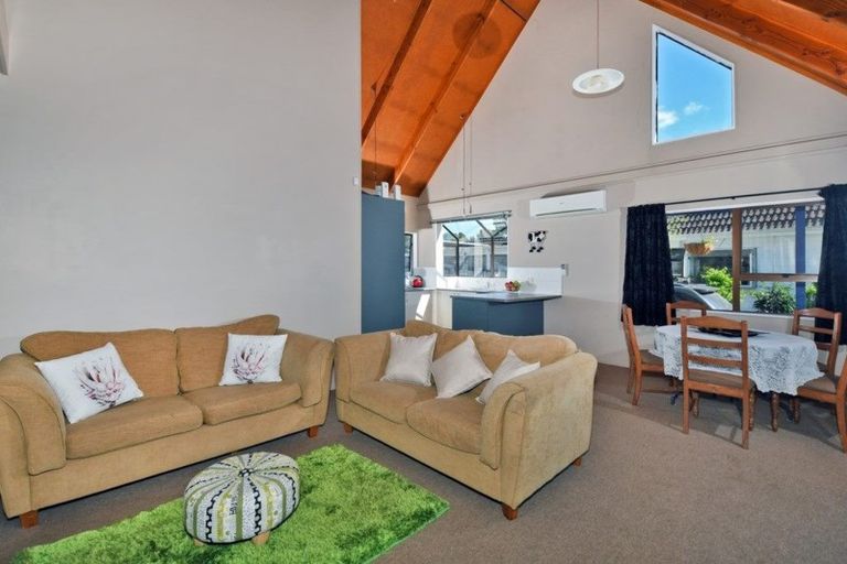 Photo of property in 105 Paramount Parade, Tikipunga, Whangarei, 0112