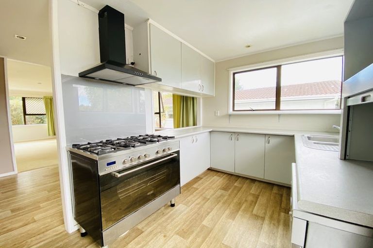 Photo of property in 93 Stapleford Crescent, Browns Bay, Auckland, 0630