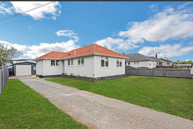 Photo of property in 31 Arimu Road, Papakura, 2110