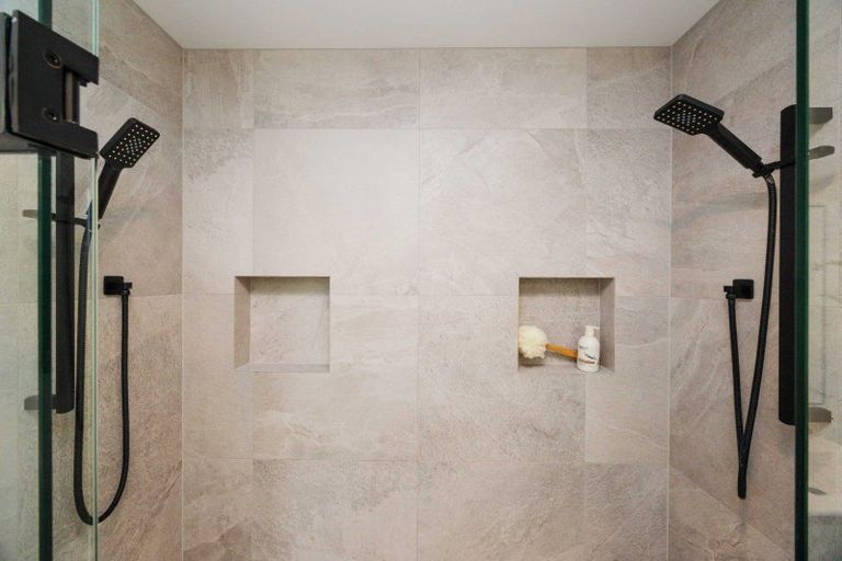 Photo of property in 132 Kingsdale Park Drive, Aokautere, Palmerston North, 4471