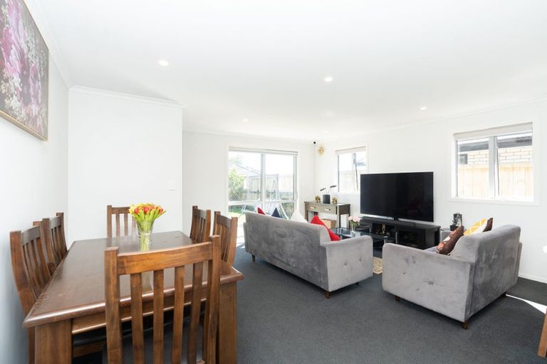 Photo of property in 37 Maanihi Drive, Rototuna North, Hamilton, 3210