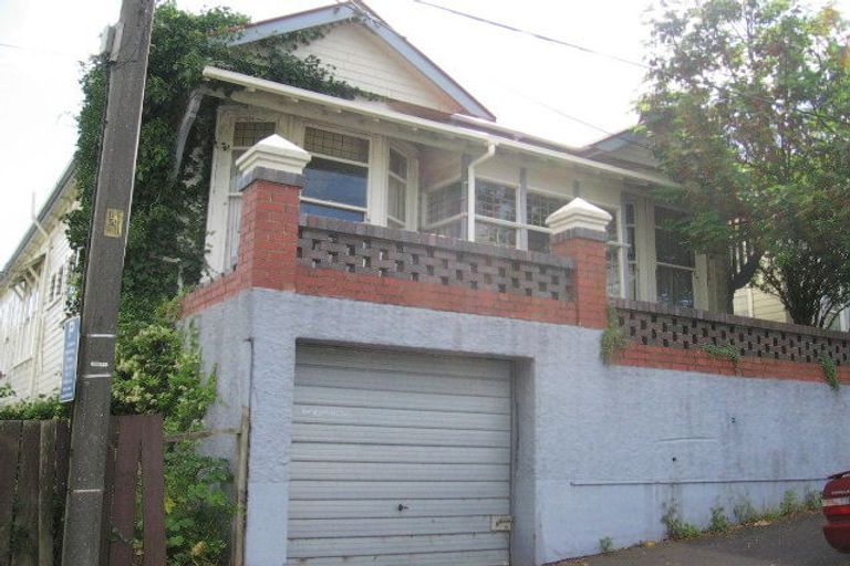 Photo of property in 3 Paterson Street, Mount Victoria, Wellington, 6011