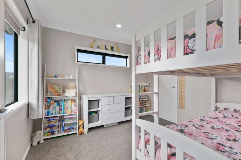 Photo of property in 2 Magnolia Lane, Kaukapakapa, Helensville, 0875