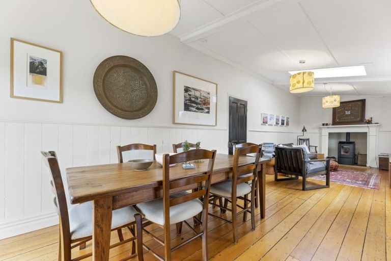 Photo of property in 2 Downes Road, Roseneath, Port Chalmers, 9023