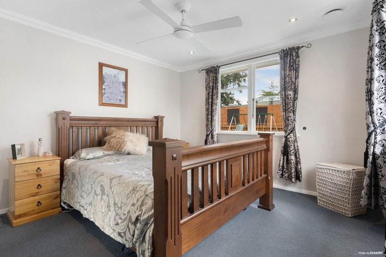 Photo of property in 92 Arimu Road, Papakura, 2110