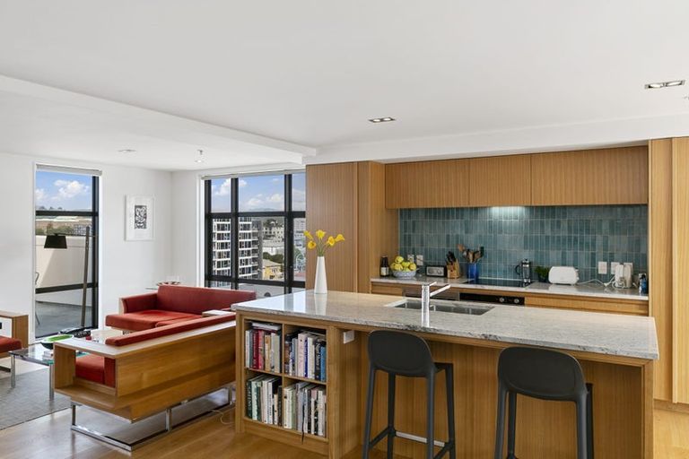 Photo of property in Augusta Apartments, 31/254 Willis Street, Te Aro, Wellington, 6011