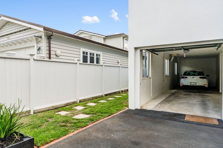 Photo of property in 2/8a Audrey Road, Takapuna, Auckland, 0620