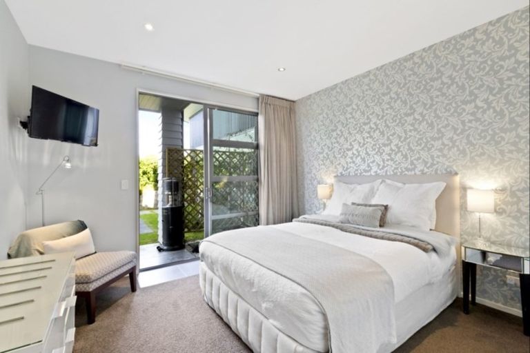 Photo of property in 2 Lindmore Lane, Lower Shotover, Queenstown, 9371