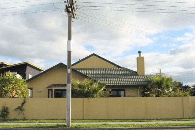 Photo of property in 308 Papamoa Beach Road, Papamoa Beach, Papamoa, 3118