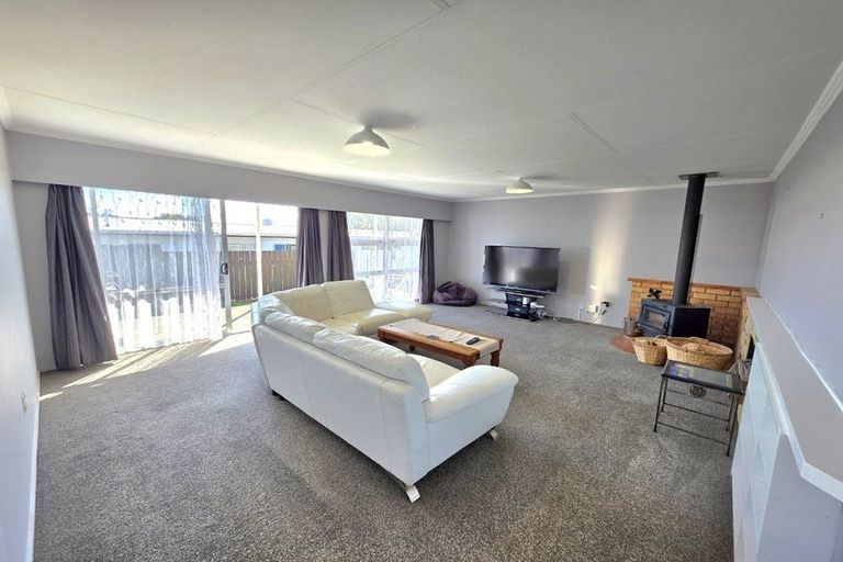 Photo of property in 45 Clifton Drive, Waitara, 4320