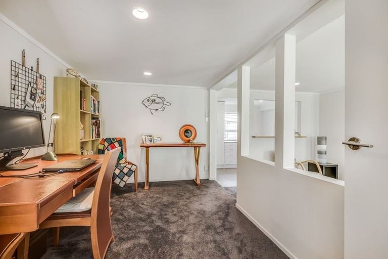 Photo of property in 1 Kowhai Road, Mairangi Bay, Auckland, 0630