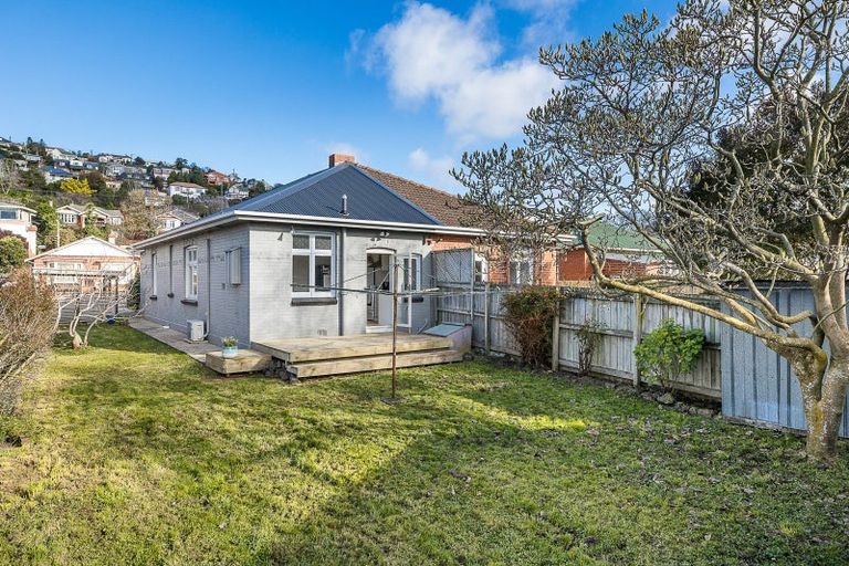 Photo of property in 127 Fitzroy Street, Forbury, Dunedin, 9012