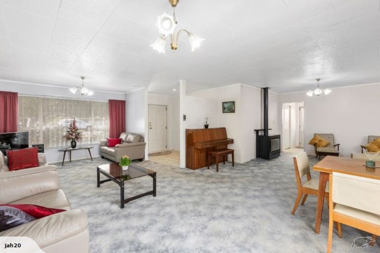 Photo of property in 46 Glen Road, Stokes Valley, Lower Hutt, 5019