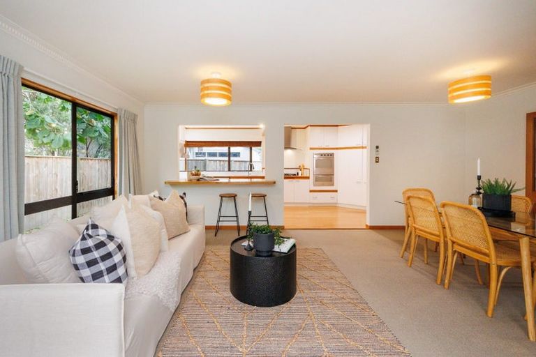 Photo of property in 2 Montgomery Terrace, Hokowhitu, Palmerston North, 4410