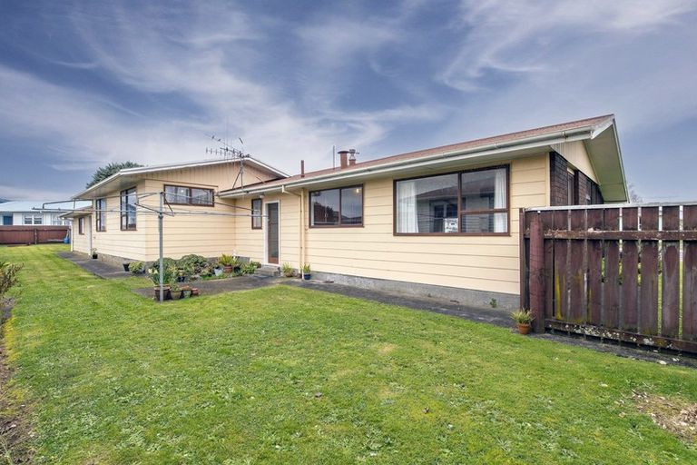 Photo of property in 117 Liverpool Street, Levin, 5510