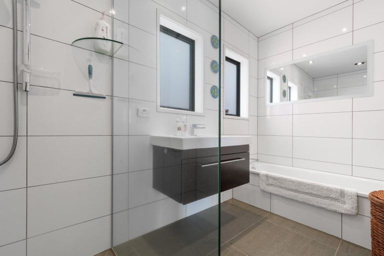 Photo of property in 17 Kiriwai Place, Matua, Tauranga, 3110