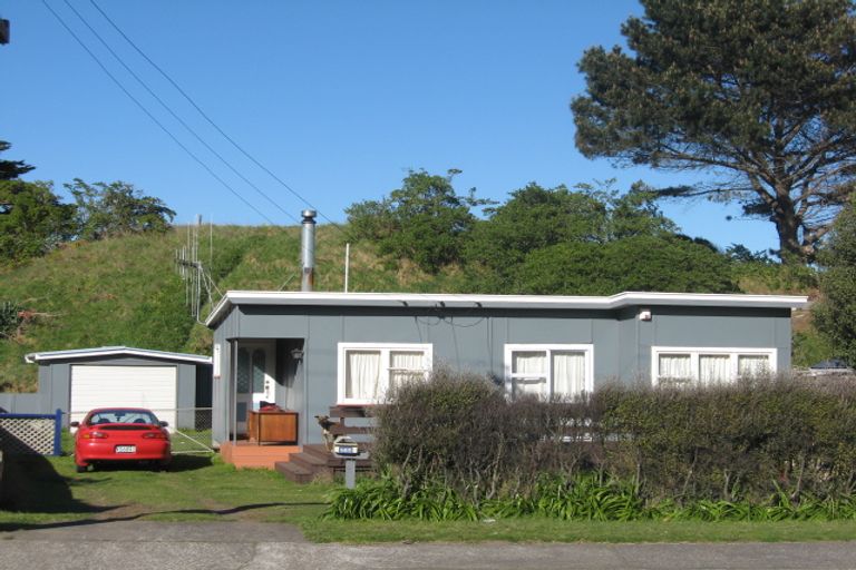 Photo of property in 565 Waitarere Beach Road, Waitarere Beach, Levin, 5510