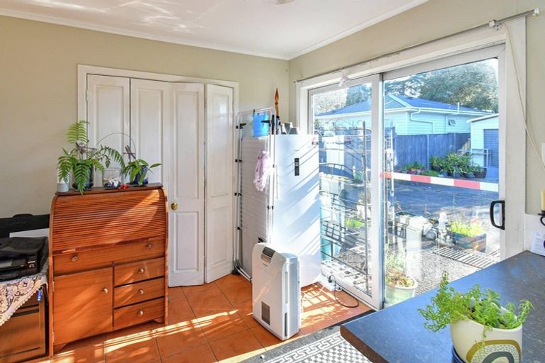Photo of property in 18 Mcannalley Street, Manurewa East, Auckland, 2102