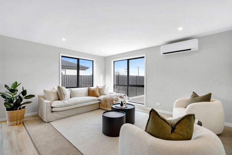 Photo of property in 6/102 Eriksen Road, Te Awa, Napier, 4110