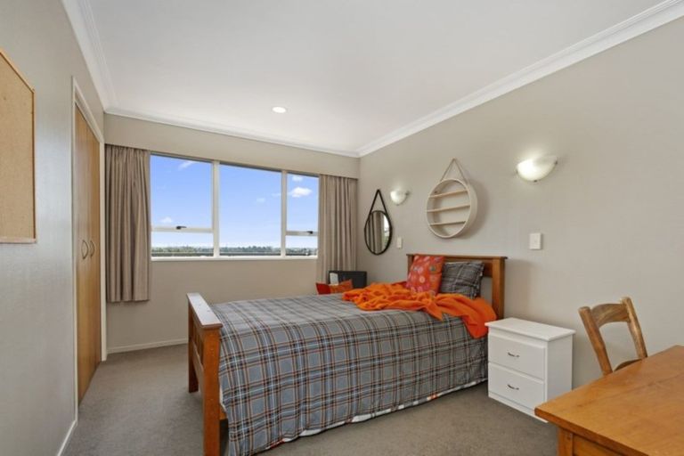 Photo of property in 43 Darraghs Road, Brookfield, Tauranga, 3110