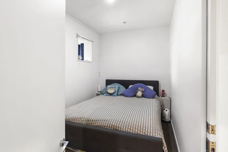 Photo of property in Terrace Garden Apartments, 11c/120 The Terrace, Wellington Central, Wellington, 6011