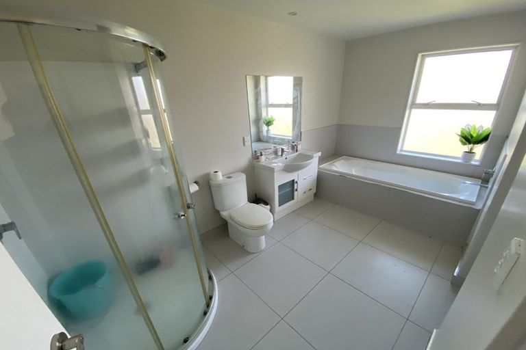 Photo of property in 229 Porchester Road, Takanini, 2112