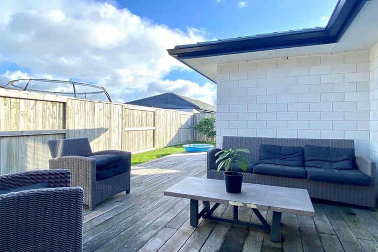 Photo of property in 8 Furlong Road, Papamoa, 3118