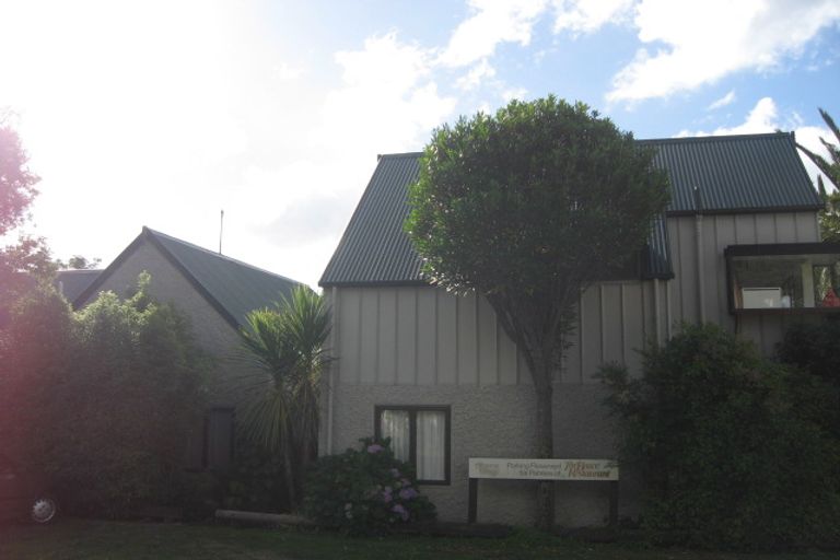 Photo of property in 4g Aubrey Street, Akaroa, 7520