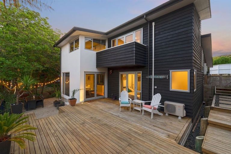 Photo of property in 90a Beach Road, Castor Bay, Auckland, 0620