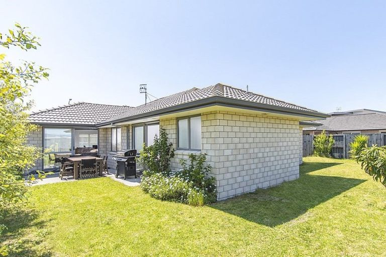 Photo of property in 122 The Boulevard, Papamoa Beach, Papamoa, 3118