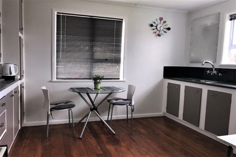 Photo of property in 7 Drake Street, Vogeltown, New Plymouth, 4310