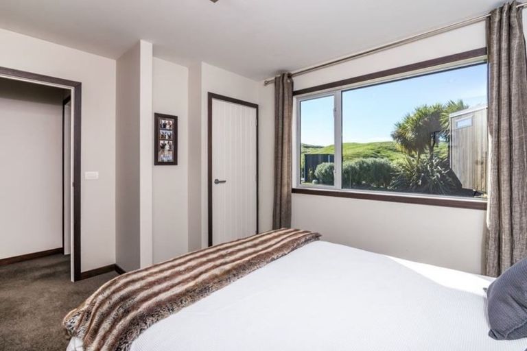 Photo of property in 21 Stewart Glen, Acacia Bay, Taupo, 3385