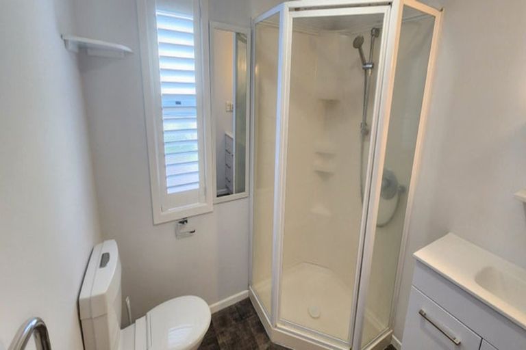 Photo of property in 158 Mangorei Road, Merrilands, New Plymouth, 4312