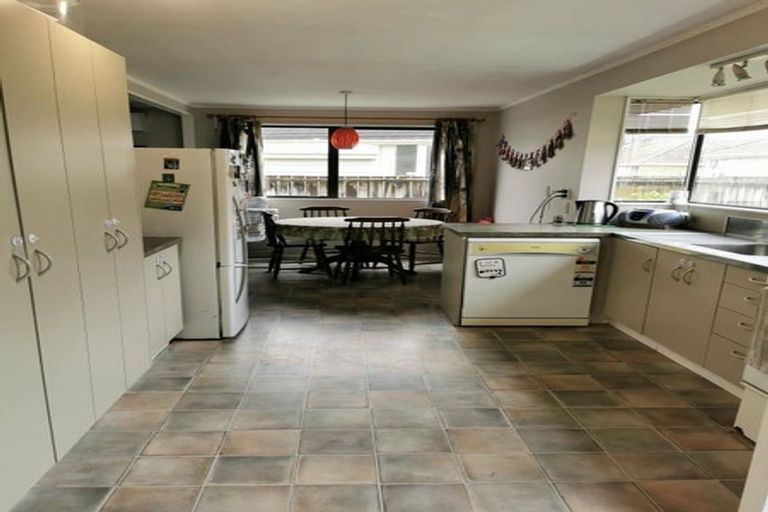 Photo of property in 9a Dowding Street, Melville, Hamilton, 3206