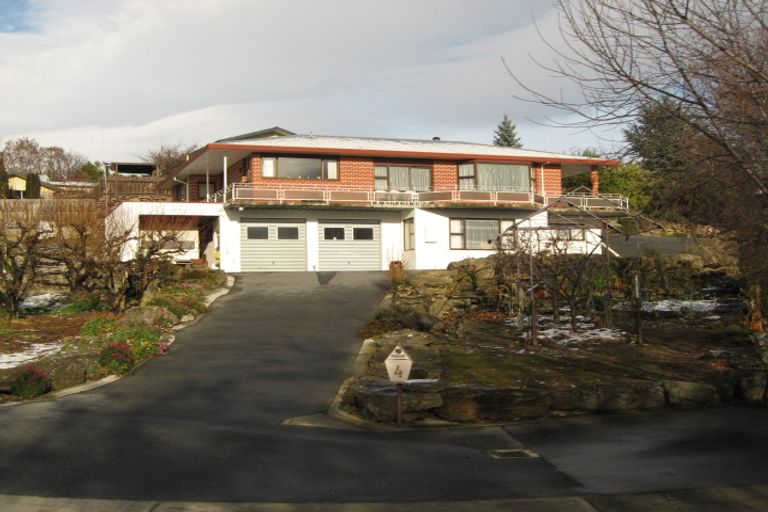 Photo of property in 2 Aronui Road, Bridge Hill, Alexandra, 9320
