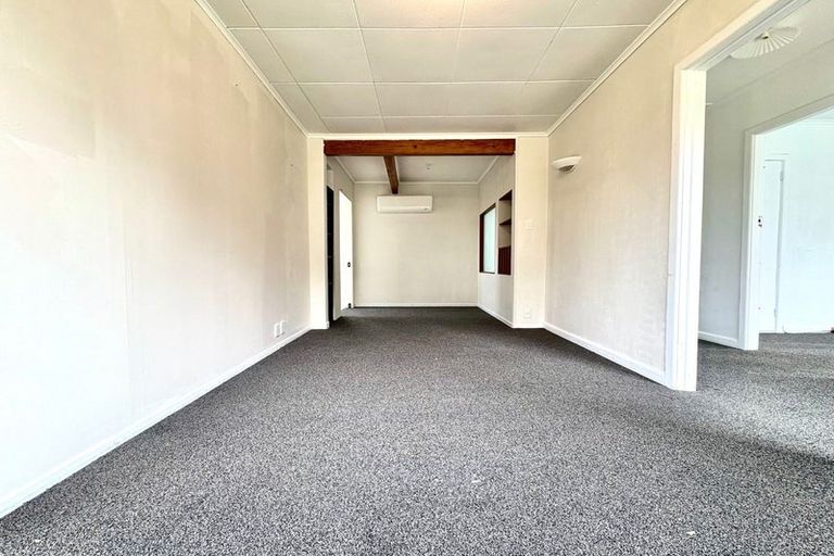 Photo of property in 10 Igloo Place, Red Hill, Papakura, 2110