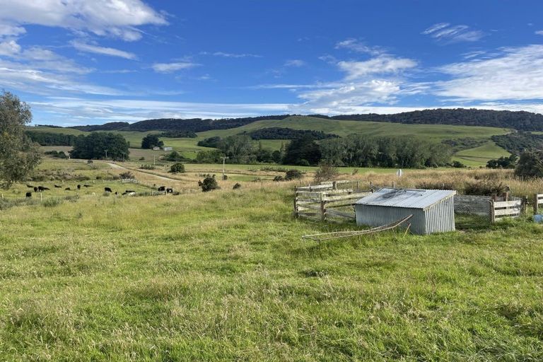 Photo of property in 9 Neill Road, Tokanui, 9884