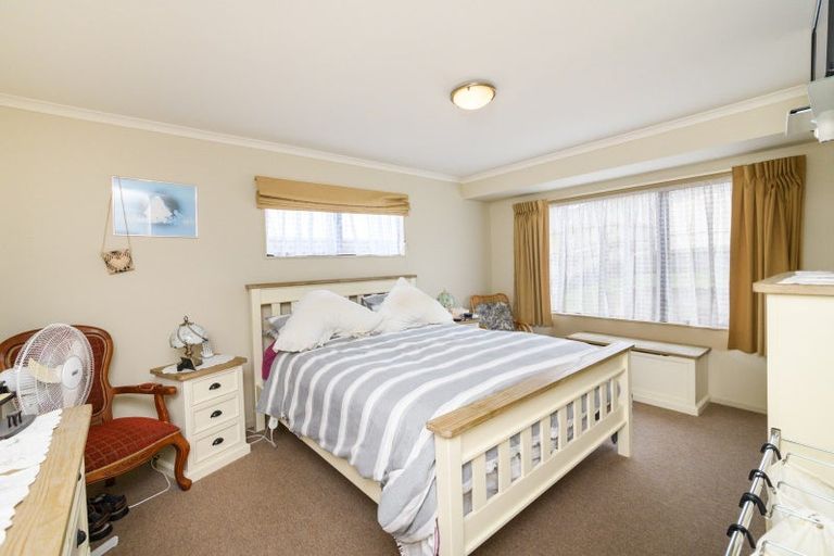 Photo of property in 2 Logan Grove, Feilding, 4702