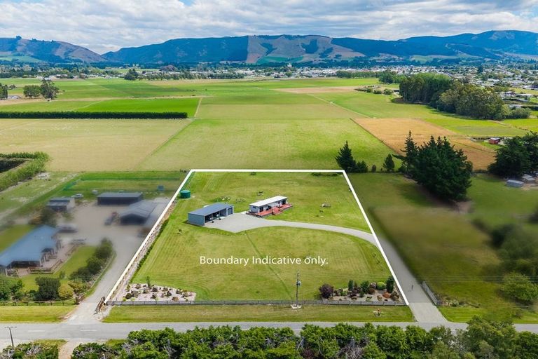 Photo of property in 46 Bathgates Road, Waimate, 7980