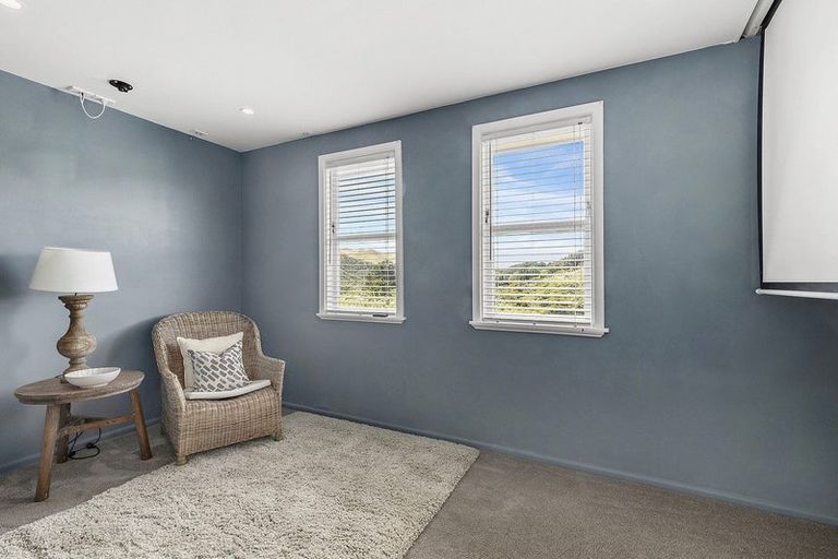 Photo of property in 63 Gordon Road, Plimmerton, Porirua, 5026