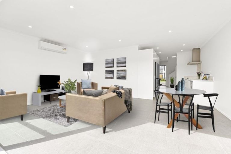 Photo of property in 40 Vincent Mcgrath Crescent, Swanson, Auckland, 0614