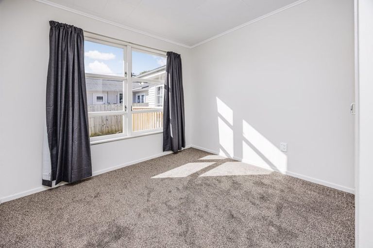 Photo of property in 53b Rollerson Street, Papakura, 2110