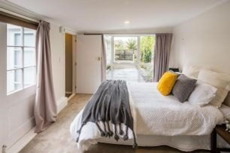 Photo of property in 52a Creswick Terrace, Northland, Wellington, 6012