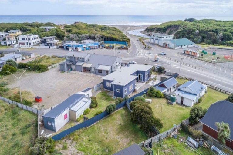 Photo of property in 5 Koputara Road, Himatangi Beach, Foxton, 4891