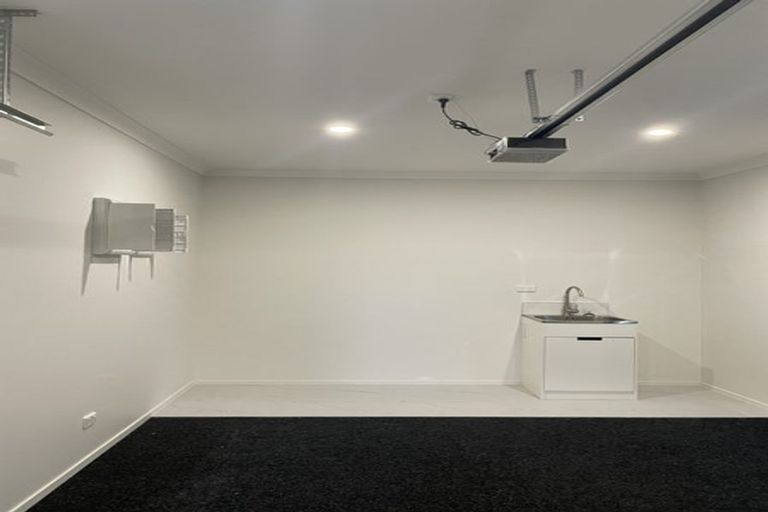 Photo of property in 13a Lipton Grove, Opaheke, Papakura, 2113