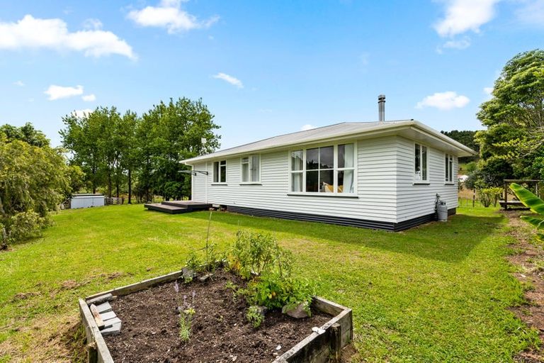Photo of property in 274 Pigs Head Road, Whakapara, Hikurangi, 0184