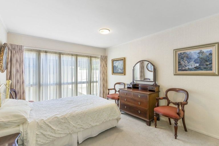 Photo of property in 54a Stanley Point Road, Stanley Point, Auckland, 0624