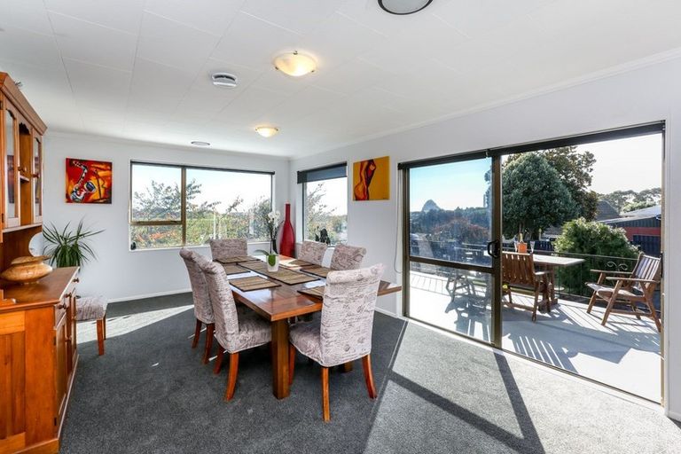 Photo of property in 24c Saint Ives Grove, Whalers Gate, New Plymouth, 4310