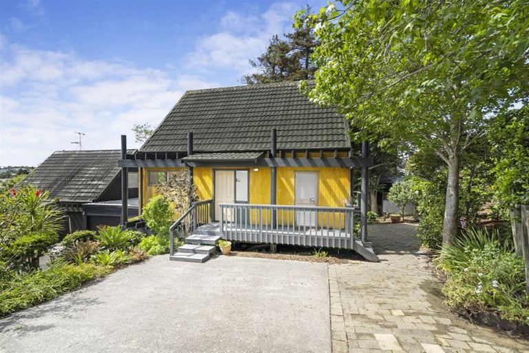 Photo of property in 1/49 Park Rise, Campbells Bay, Auckland, 0630