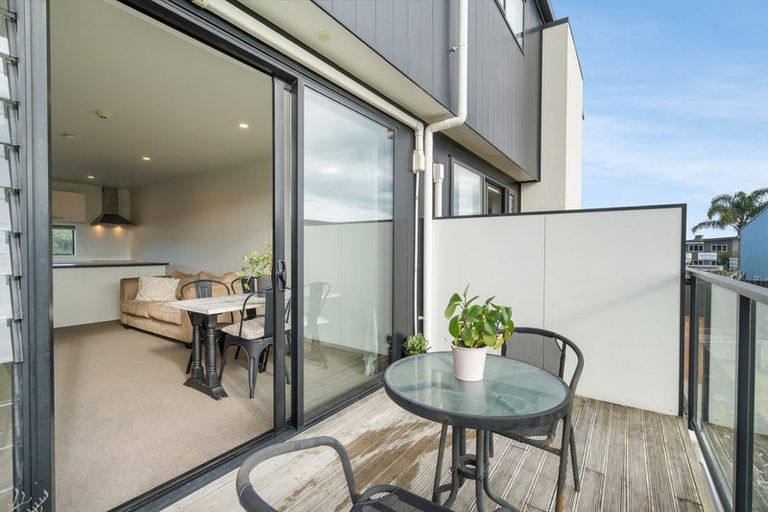 Photo of property in 18 Ashley Place, Papamoa Beach, Papamoa, 3118